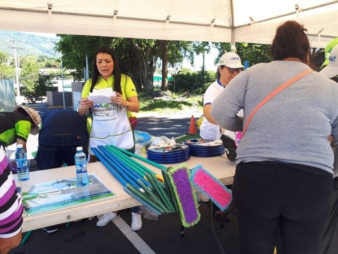 4 Intercabio de plstico