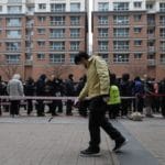 1 Epidemia llega a 60 países, situación financiera se agrava