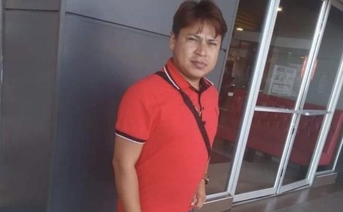 21BC5B7B-435F-4E82-B9D8-D746C5753631