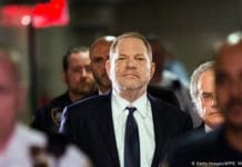 El productor de Hollywood Harvey Weinstein fue sentenciado a 23 años a prisión por delitos sexuales.