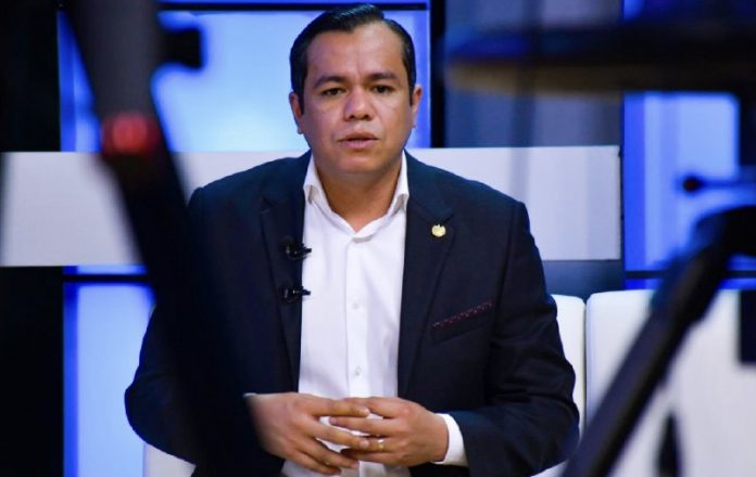 E4491215-C169-441C-B93B-75FC326E55DC