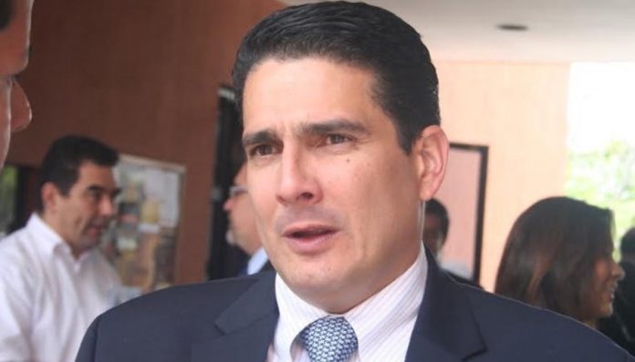 Roberto D'aubuisson, ex Alcalde de Santa Tecla.