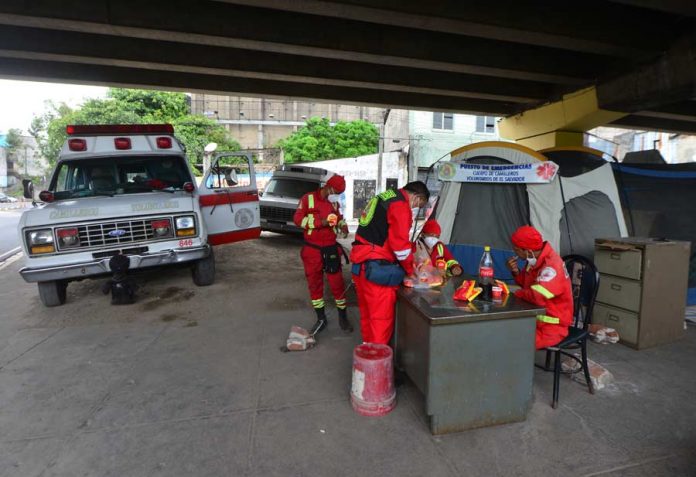 YH Recorrido negocios en San Salvador