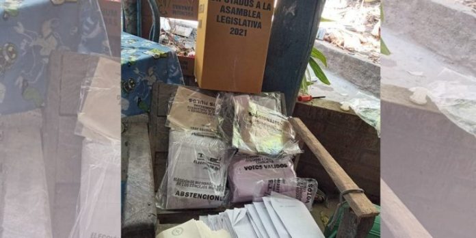 Papeletas TSE. Foto: YSKL