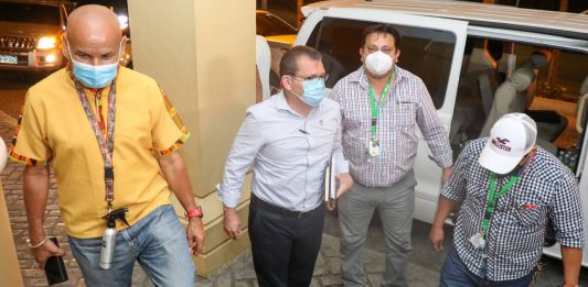 Los siete Alcaldes fueron recibidos este lunes en la frontera El Amatillo, La Unión por parte de Migración de El Salvador.