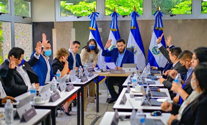 Imagen de referencia. Imagen de referencia.