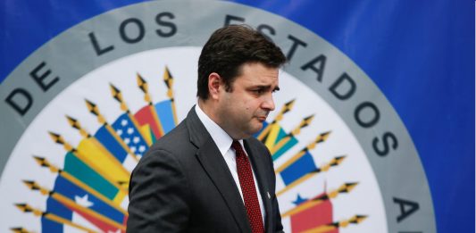 El gobierno de Estados Unidos ha insistido en acabar con las causas de la inmigración irregular por la frontera sur, que según afirma, está relacionada con la corrupción. Para ello los departamentos de Justicia y Estado formarán un grupo de trabajo.