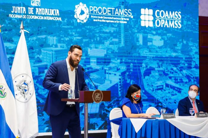 El proyecto fue presentado por Mario Durán, Alcalde de San Salvador y Presidente del COAMSS. Foto: Cortesía.