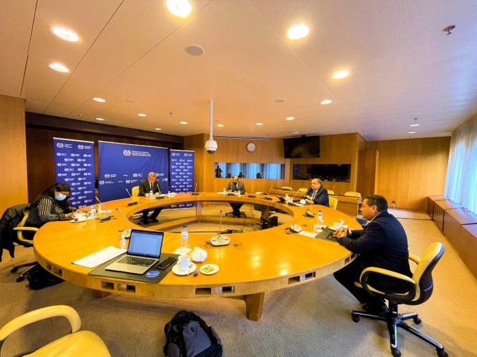 El Ministro de Trabajo, Rolando Castro, viajó a Ginebra, Suiza, para sostener reuniones con autoridades de la Organización Internacional de Trabajo. Foto: Cortesía. El Ministro de Trabajo, Rolando Castro, viajó a Ginebra, Suiza, para sostener reuniones con autoridades de la Organización Internacional de Trabajo. Foto: Cortesía.