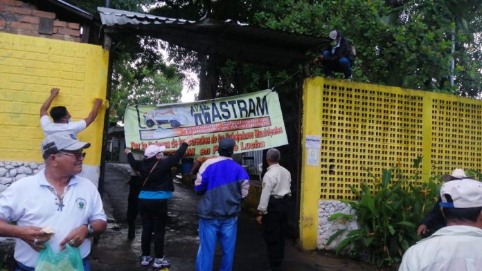 La medida se mantendrá hasta que las autoridades edilicias reviertan la medida y responsan a los trabajadores. Foto: Cortesía.
