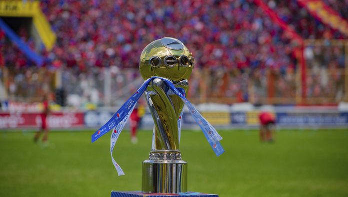 Según las disposiciones del Ministerio de Salud e INDES, se podrá ingresar a los estadios que lleven a cabo eventos de categoría profesional, como ligas y divisiones futbolísticas. Foto: Cortesía.