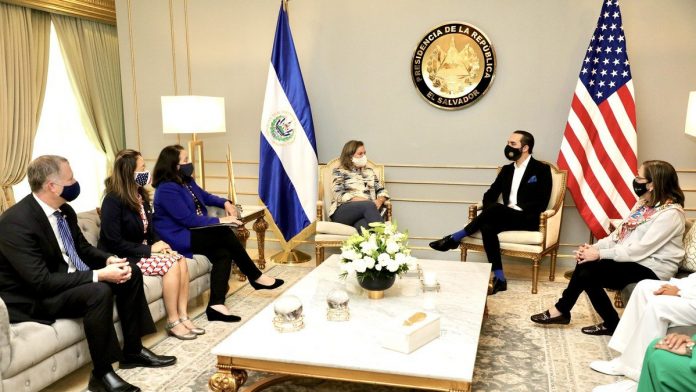 embajada y presidente