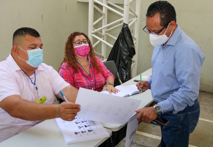 Imagen de referencia. Imagen de referencia.