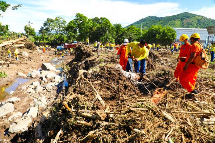 La noche del 29 octubre del 2020 un deslave mató a nueve personas, destruyó cincuenta casas y causó daños materiales a más de cien familias en la Comunidad Los Angelitos II, en el Municipio de Nejapa, al norte de San Salvador.