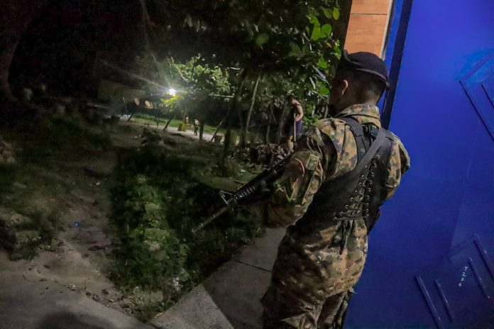 Ejército incursiona en una Comunidad de San Salvador. Foto: Cortesía.