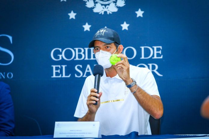 Marcelo Arévalo se convierte en el primer salvadoreño en disputarse en el Gran Slam. Foto: cortesía
