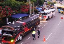 Transportistas prevén presentar propuesta al MOP sobre subsidio, tarifas y combustibles Parada de autobuses. Imagen de referencia.