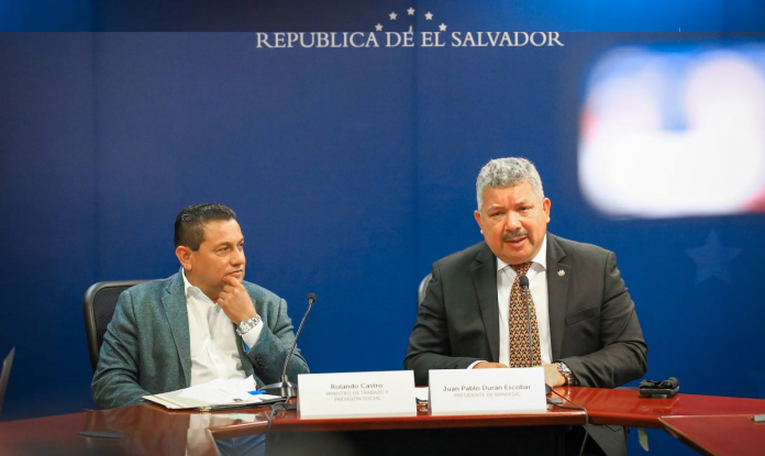 Imagen de referencia. Imagen de referencia.