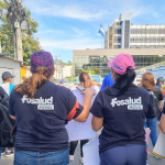 Empleados de FOSALUD piden al Gobierno y Asamblea Legislativa incluir el bono salarial por su trabajo en la pandemia en la Ley de Salarios vigente. Foto: Cortesía.