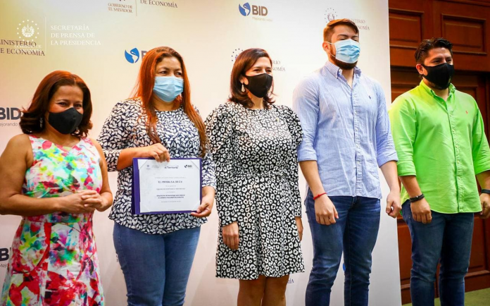 Imagen de referencia. Imagen de referencia.