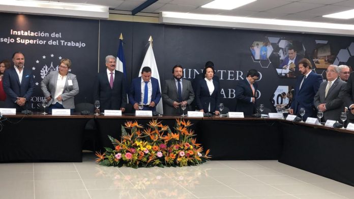 Imagen de referencia. Imagen de referencia.