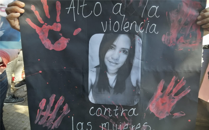 Familiares esperan que el caso de Melvi Fernanda Nájera Quezada, la joven que fue asesinada el 31 de enero de 2019 en Concepción de Ataco y cuyo hijo estuvo cuatro días abandonado en una hacienda del lugar sea resuelto. Foto: Cortesia.