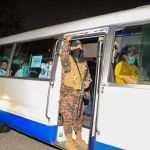 Desde tempranas horas de este domingo, el Ejército tomó control de las unidades de la ruta 42, que hace su recorrido de San Salvador a La Libertad y viceversa.