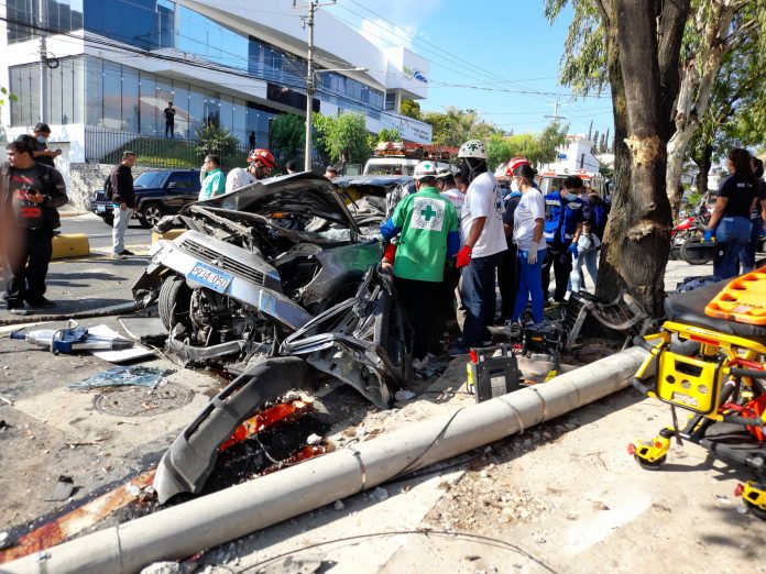 033E16F5-4829-4ACB-9957-85CA670BE2B0