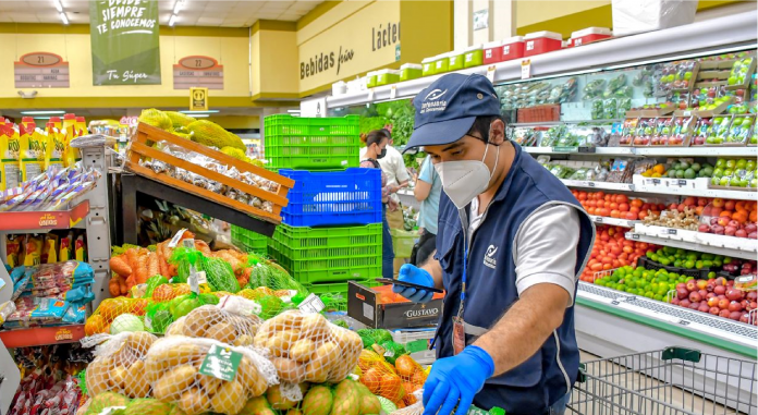 Defensoría del Consumidor realiza verificación de precios de alimentos. Foto: Cortesía.