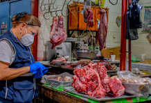 Defensoría reporta incumplimientos mínimos en verificaciones de balanzas durante operativo navideño Defensoría del Consumidor realiza inspecciones de precios de los productos alimenticios que gozan de exenciones de aranceles. Foto: Cortesía.
