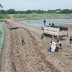 Ministerio de Medio Ambiente realiza jornada de limpieza en la zona de amortiguamiento del ANP Santa Bárbara, en el municipio de El Paraíso, Chalatenango, en conjunto con guardarrecursos, técnicos, y tren de aseo de la alcaldía de El Paraíso, para realizar una disposición final adecuada. Foto: Cortesía