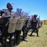 En el marco del Régimen de Excepción, la Dirección General de Centros Penales, entrena a unidades antimotines, debido al aumento de reos que son capturados. Foto: Centros Penales.