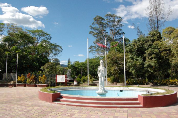 Plaza Minerva, Universidad de El Salvador (UES). Foto: Cortesía.