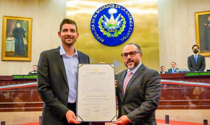 Imagen de referencia. Imagen de referencia.