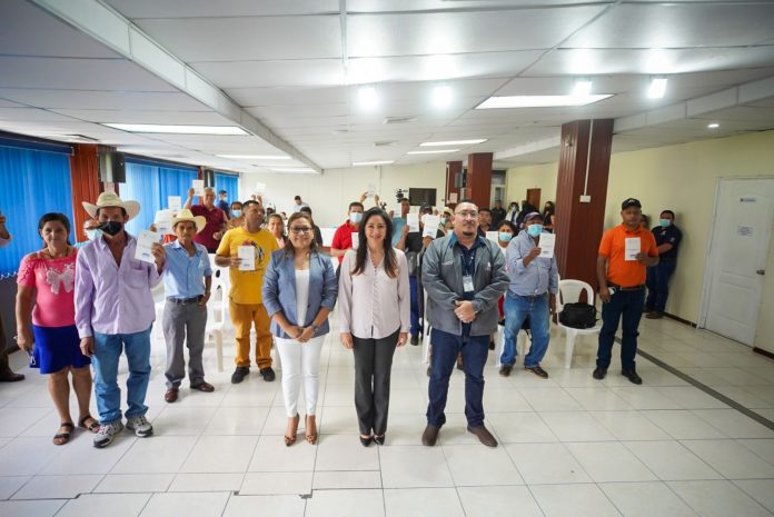 Imagen de referencia. Imagen de referencia.