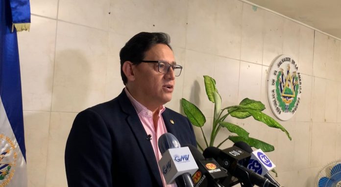 Ministro interino de Educación, Mauricio Pineda. Foto: Cortesía. Ministro interino de Educación, Mauricio Pineda. Foto: Cortesía.