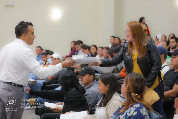 Imagen de referencia. Imagen de referencia.