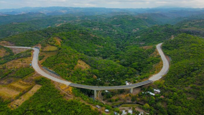 Camino a Surf City. Foto: Cortesía.
