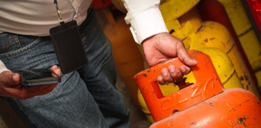 Precios del gas registran bajas de hasta $0.06 para marzo Tambos de gas. Foto: Cortesía.