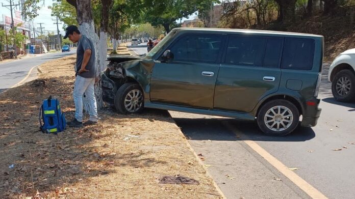 Fs_CVnCX0AAwnNO Accidente de tránsito.