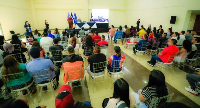 Imagen de referencia. Imagen de referencia.