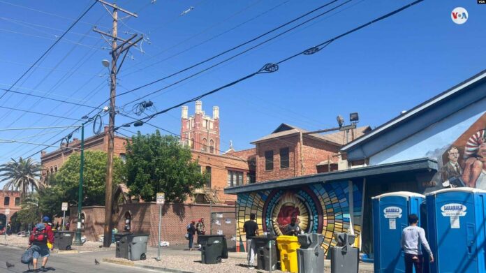 Imagen de Cortesía. En esta foto se ve Iglesia del Sagrado Corazón de Jesús en El Paso, Texas, EEUU, tras la expiración del Título 42, la medida migratoria estadounidense implementada durante la pandemia.