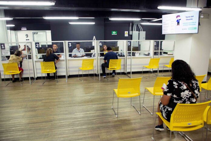 Agencia Administrativa del Instituto Salvadoreño del Seguro Social, ISSS, en Plaza Mundo, Apopa. Imagen de Cortesía.