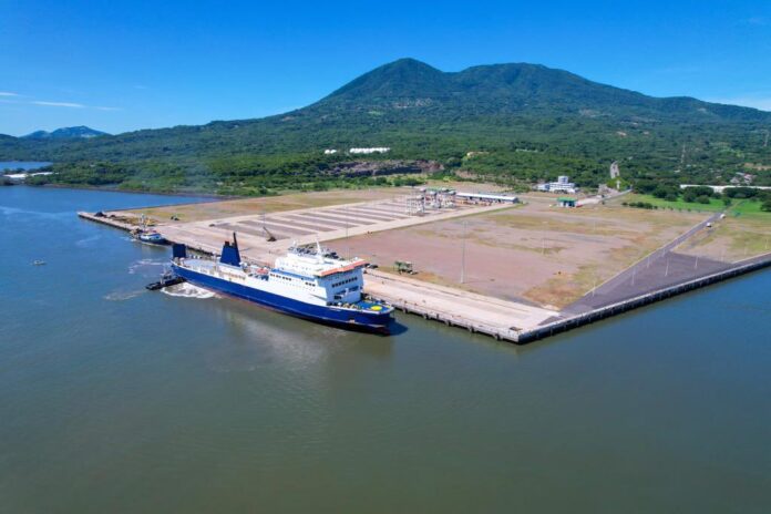 Ferri en el Puerto de La Unión. Foto: Cortesía.