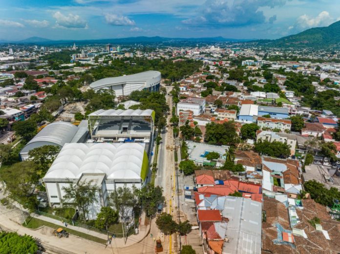 6a 10a calle poniente, San Salvador. Foto de Cortesía. Foto de Cortesía.