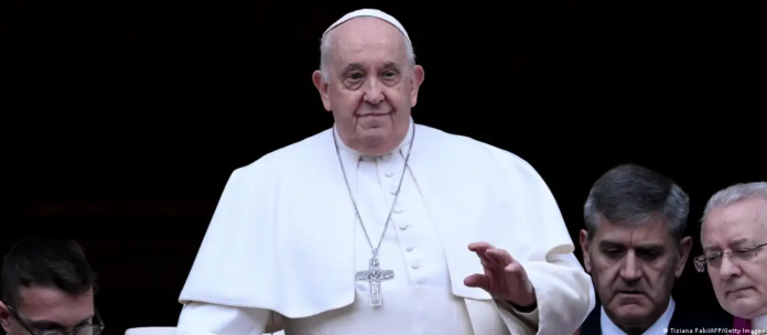 El Papa Francisco ante la Plaza de San Pedro del Vaticano para la bendición de Navidad Urbi et Orbi, el 25 de diciembre de 2023. Foto: Cortesía.