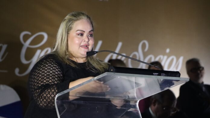 Leticia Escobar, presidenta de CAMARASAL. Foto: Cortesía.