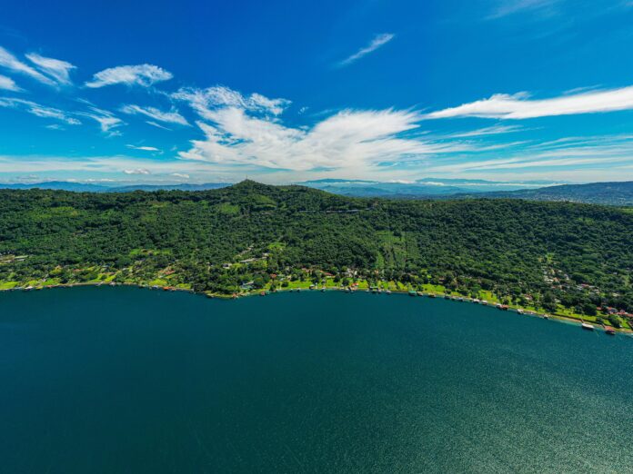 Lago de Coatepeque