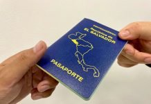 Proponen reformar ley migratoria para exigir permanencia mínima anual de 90 días a residentes temporales en El Salvador