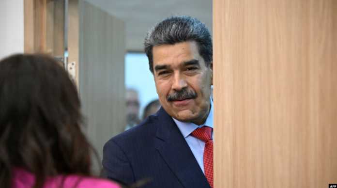 El presidente de Venezuela, Nicolás Maduro, antes de una reunión al margen de la cumbre de los BRICS ,en Kazán, el 23 de octubre de 2024.